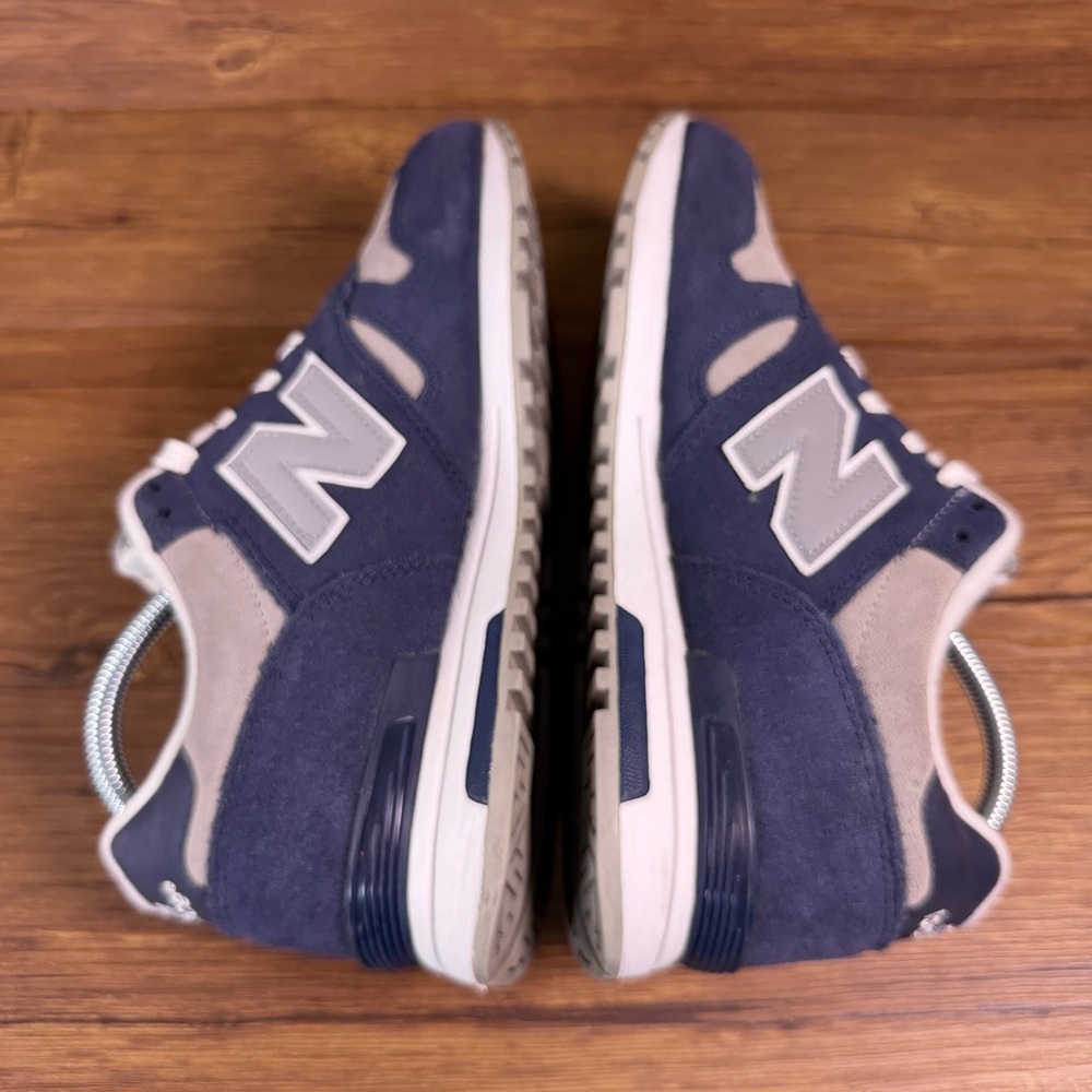 New Balance Men's 565 Suede Sneakers Men’s Size 8.5 Shoes - Picture 3 of 11
